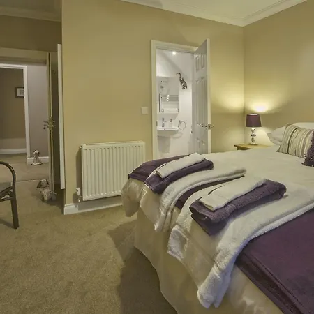 Robinsbrook Bed & Breakfast